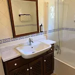Avó Zizi Villa Alhoes, Bustelo, Gralheira e Ramires